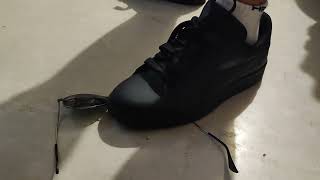 Woman Crush Glass In Puma Shoes 03