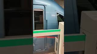 メトロえのしま号北千住駅発車シーン