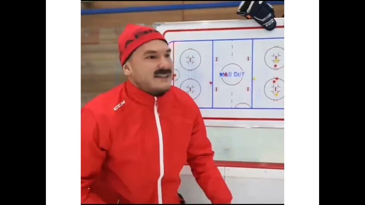 Усатый тренер. Усатый тренер газзаев. Черчесов вратарь. Усатый тренер. Усатый тренер.