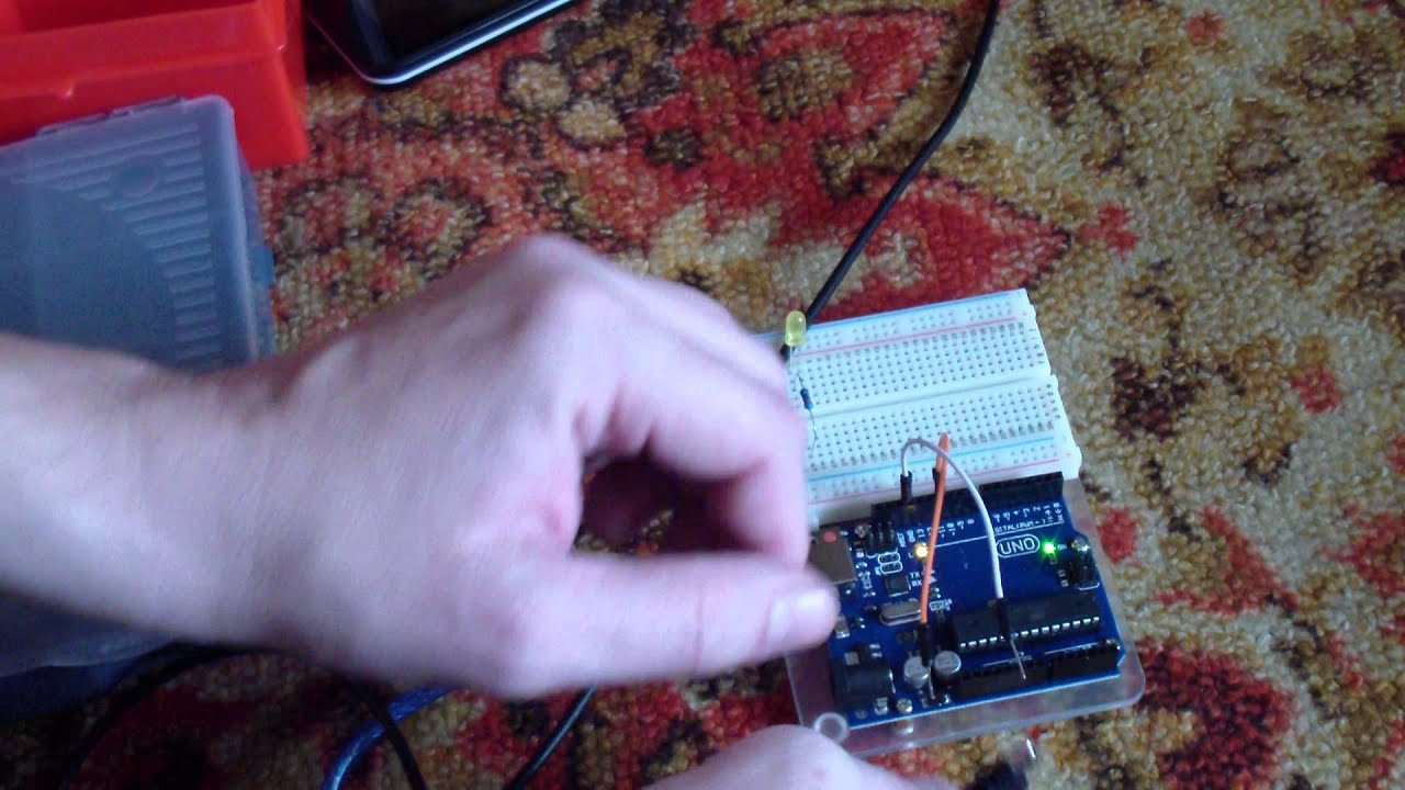 Ардуино: плавное мигание светодиода - YouTube