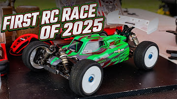My first RC Race of 2025! Driving the Team Associated RC8B4.1e in Pro eBuggy.