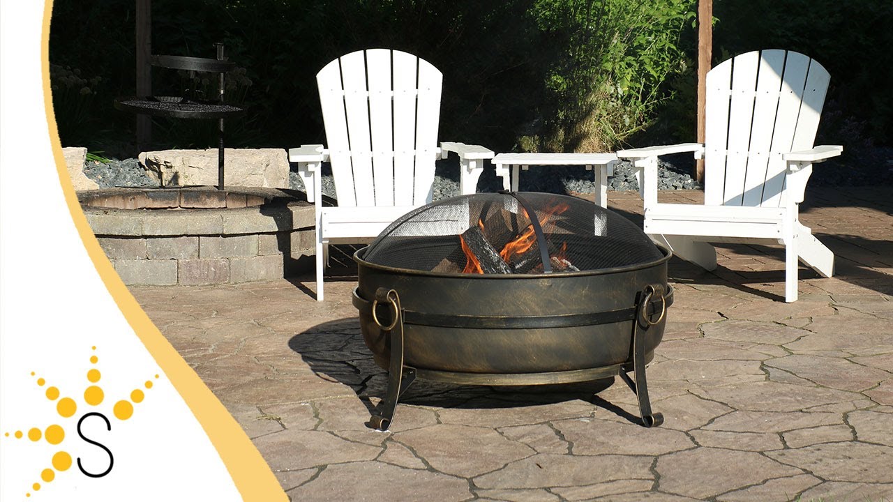 Sunnydaze 24 in Steel Cauldron Fire Pit with Spark Screen and Cover