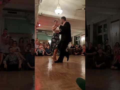 Chris Benson & Diego “El Pájaro" Riemer - Tu, el cielo y tu (3/3)