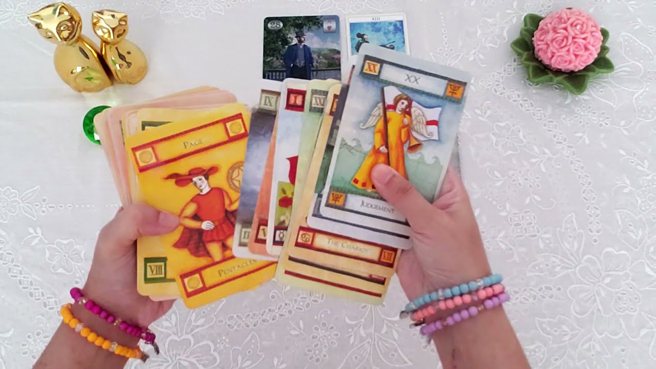 ❤ ELE ME STALKEIA? O QUE SENTE QUANDO VÊ MINHAS REDES SOCIAIS? O Tarot e o Baralho Cigano respondem