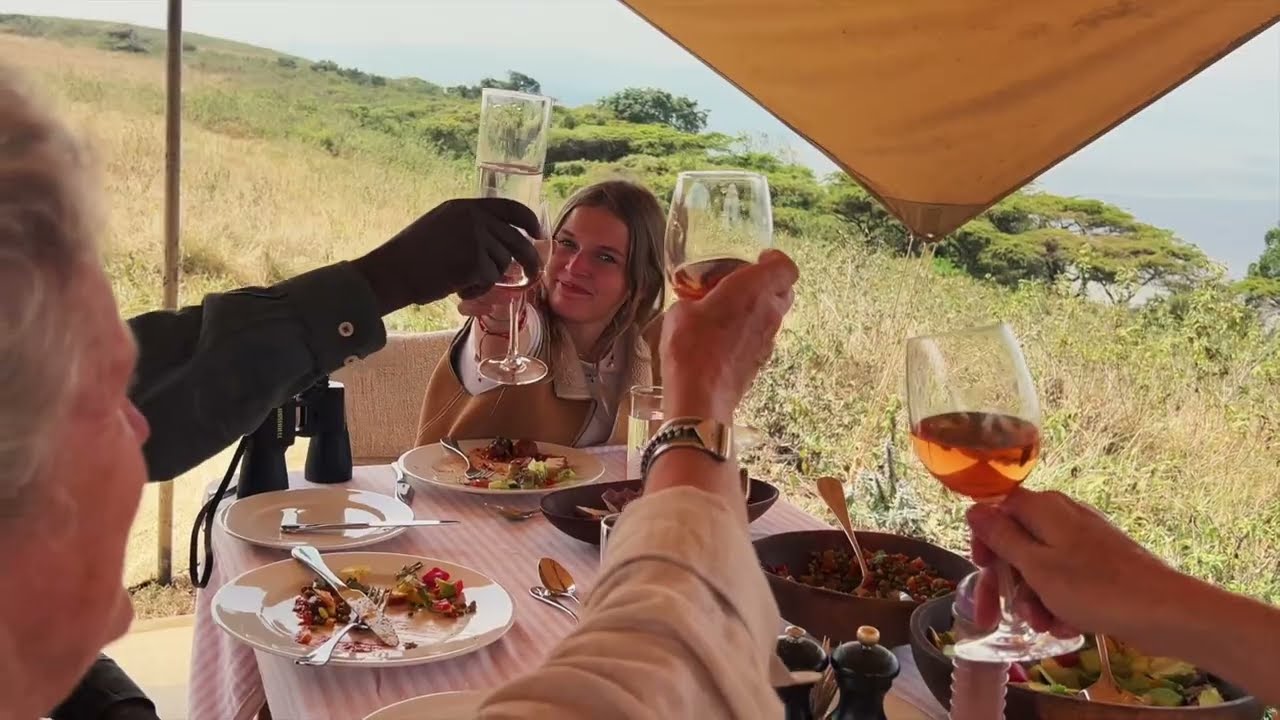 NORTHERN TANZANIA | Lunch overlooking the Ngorongoro Crater