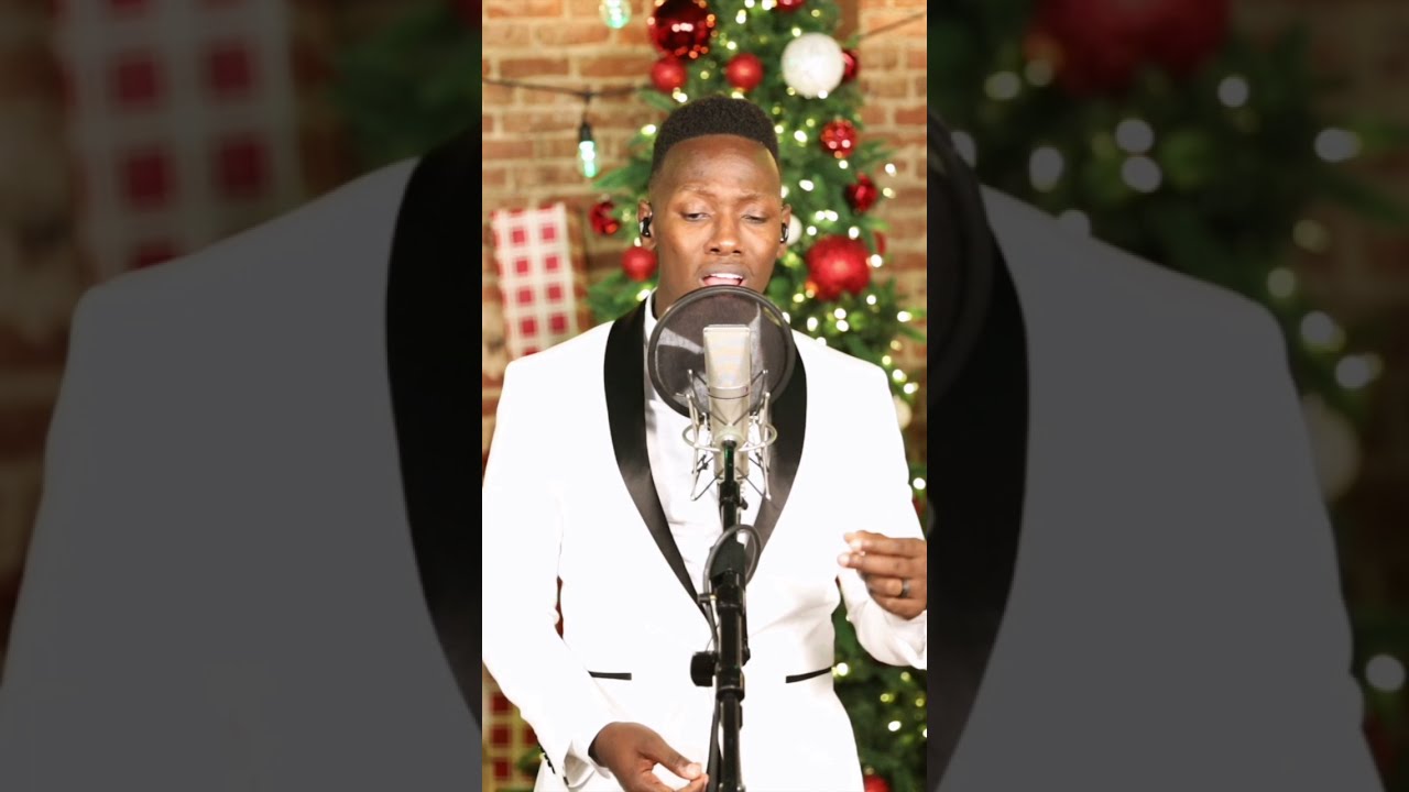 O Holy Night 🎄🎁 // #Shorts #MusicShorts #Christmas - YouTube