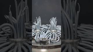 절삭 공구 없이 금속을 깎는 방법