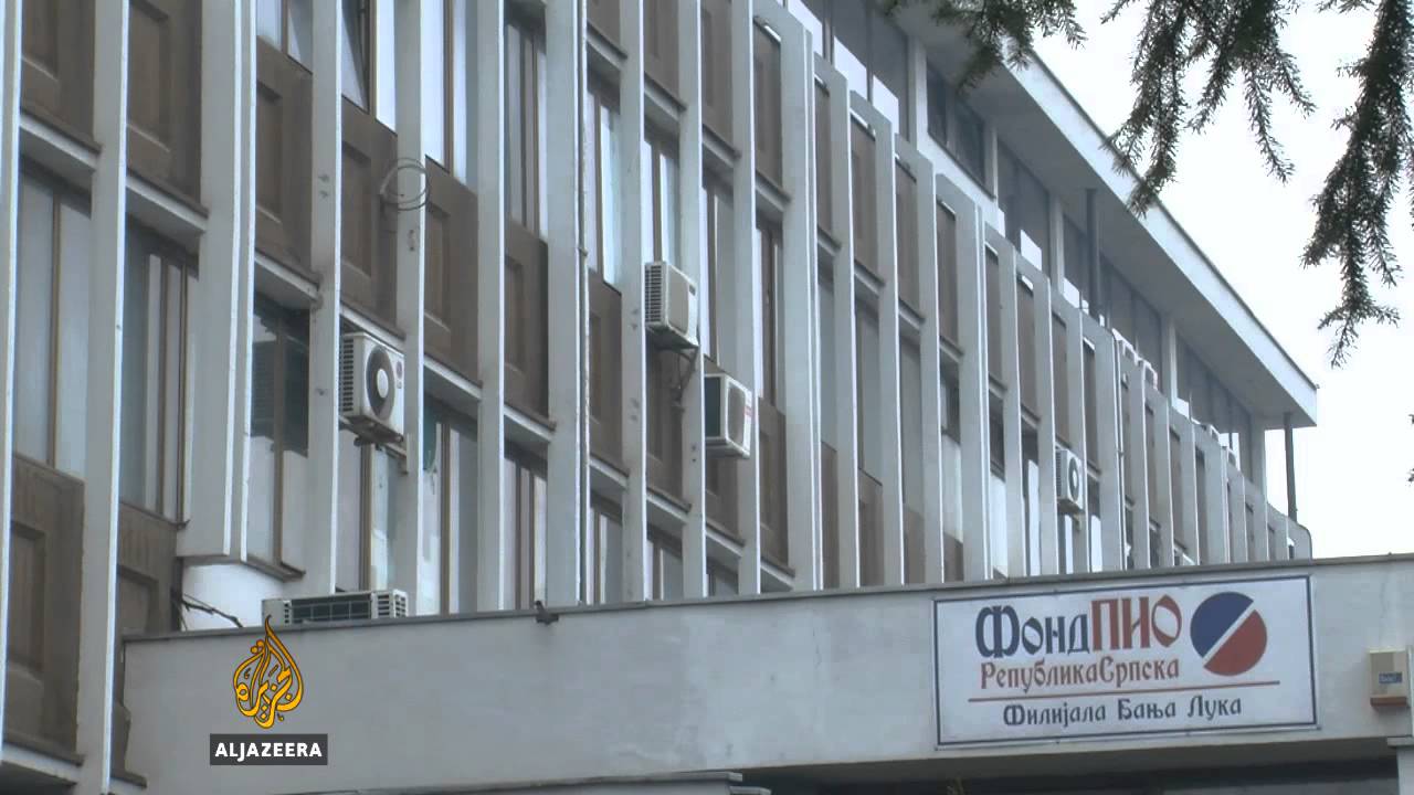أعلن معلمون في جمهورية صربسكا إضراباً - قناة الجزيرة البلقان