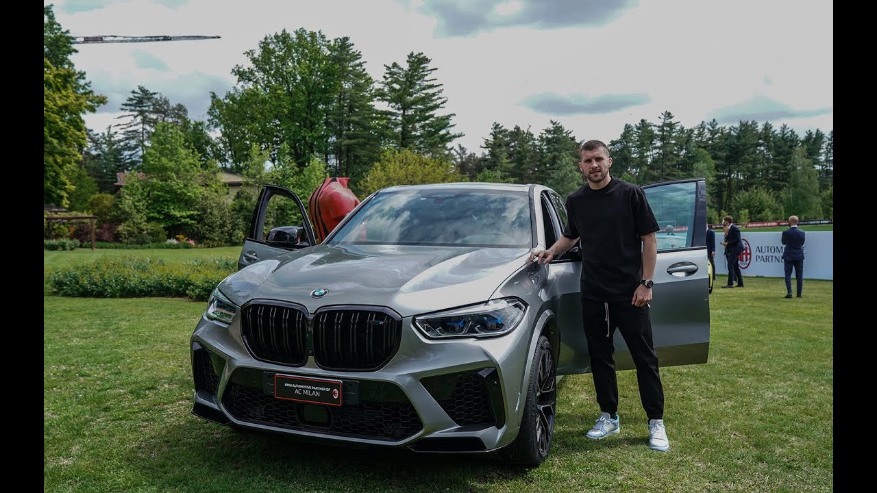 låg forfatter Underskrift Welcoming our new Automotive Partner, BMW 🚘 🔴⚫ | #Shorts - YouTube