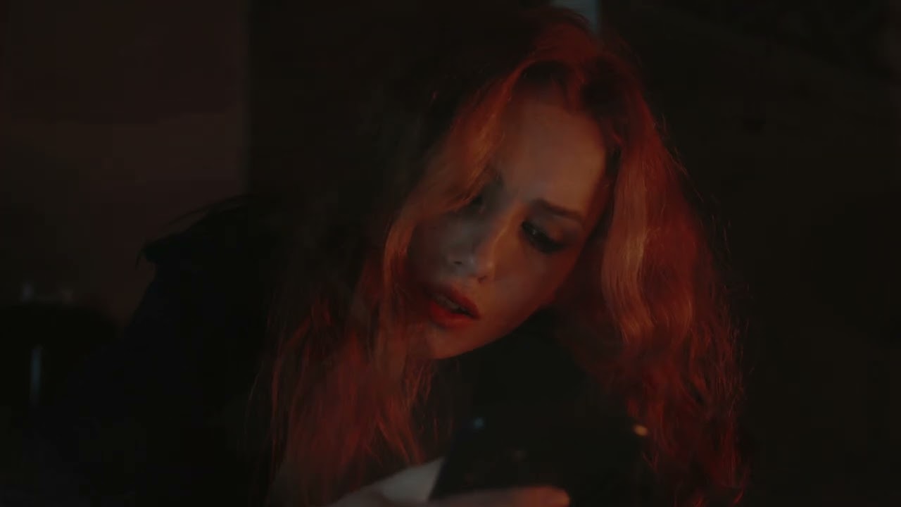 What do you miss about me when I'm gone - Official Video thumbnail