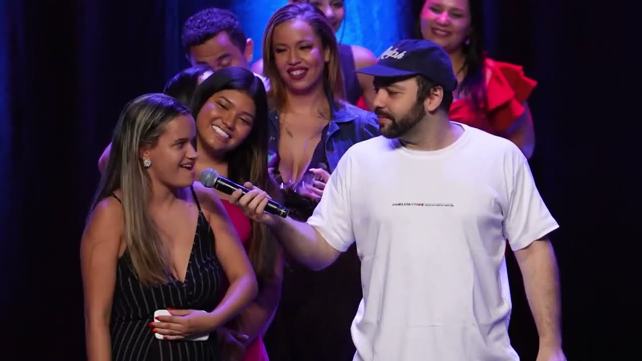 TINDER AO VIVO, VAI DAR NO COURO em NATAL - Raphael Ghanem #humor #standupbrasil #comedia