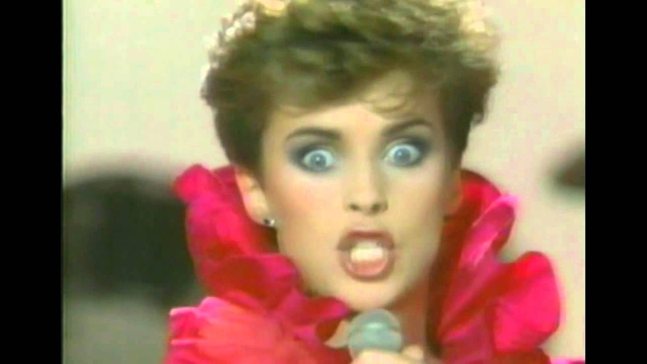 Sheena Easton The Entertainer (Act One) - YouTube