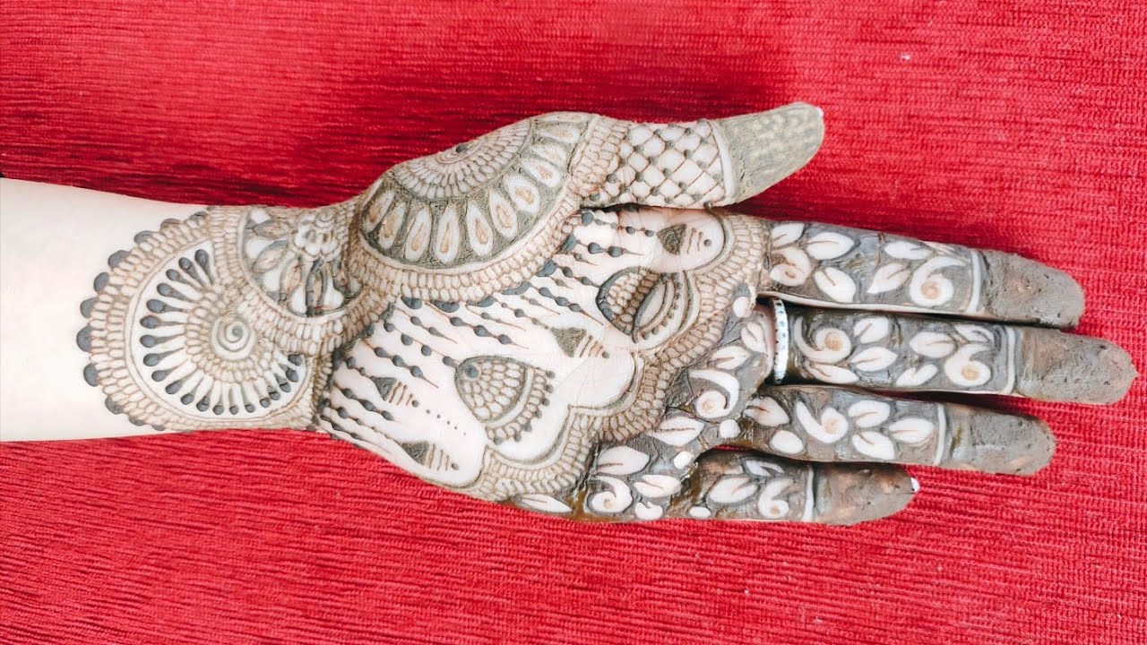 Beautiful mehndi pattern with bells #mehndi #art #trending