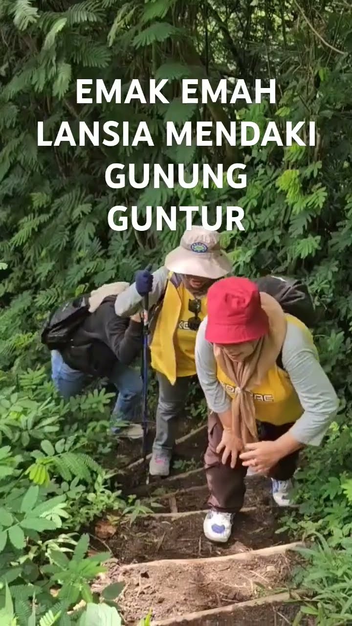 Jalan Kaki Ke Gunung Guntur