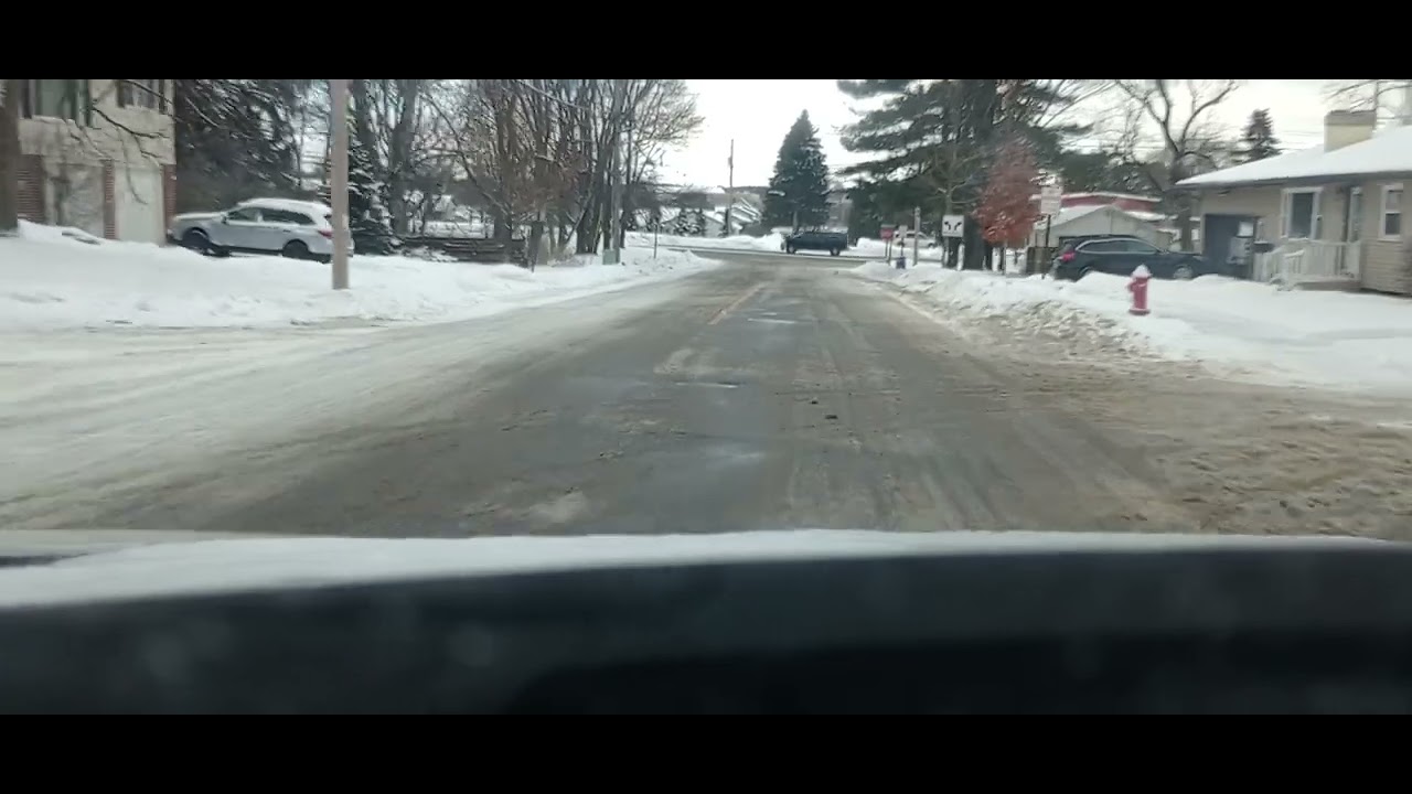 Taxi drive fast fuel to bridge street in the 2010 Chevrolet Equinox Lt 