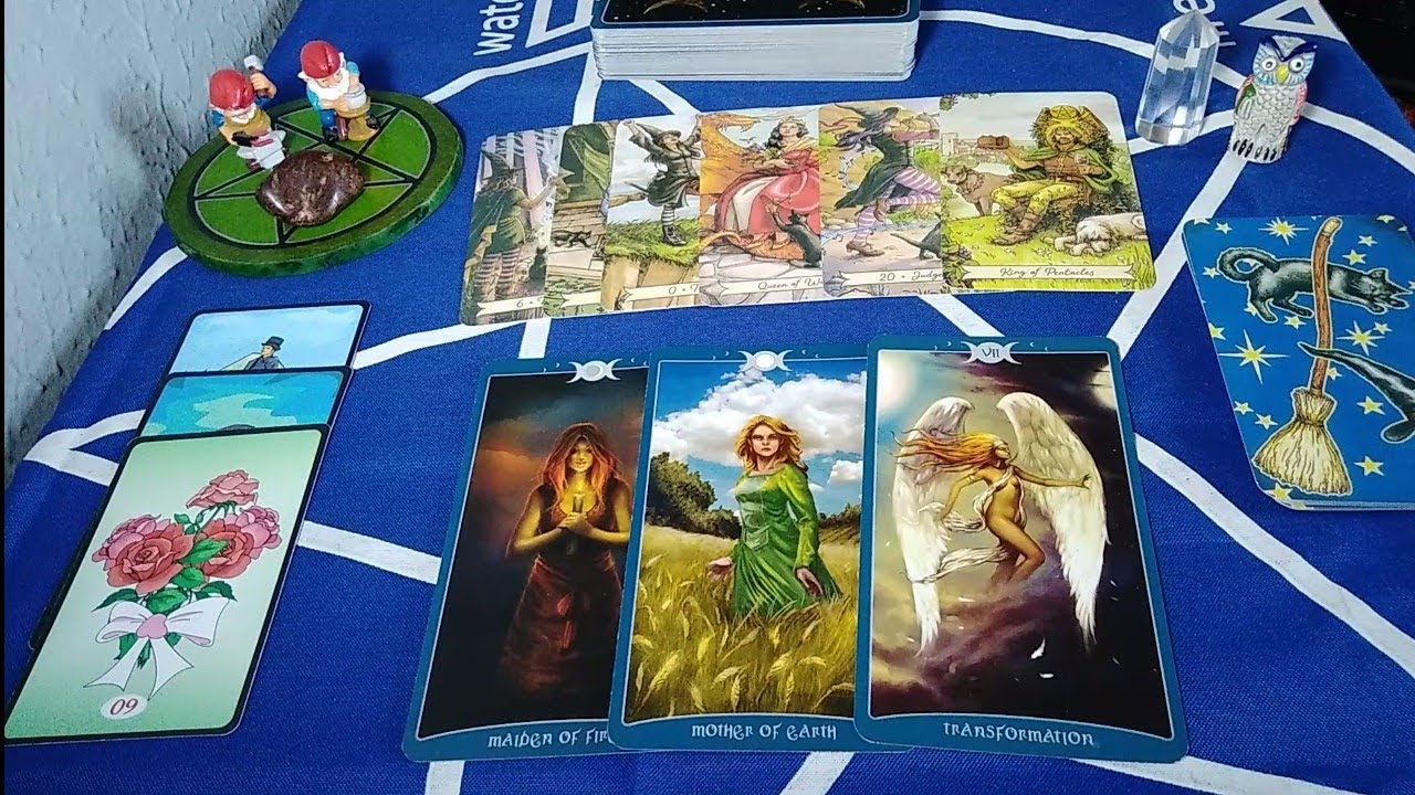 Estou me iludindo com ele(a)? O que pode haver entre nós? | Tarot e Baralho Cigano
