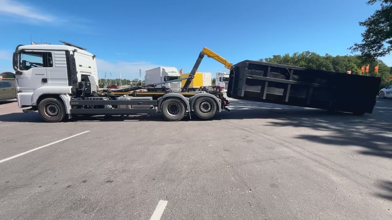 Lastväxlare med flak MAN TGS 26.510 6X2-4 BL