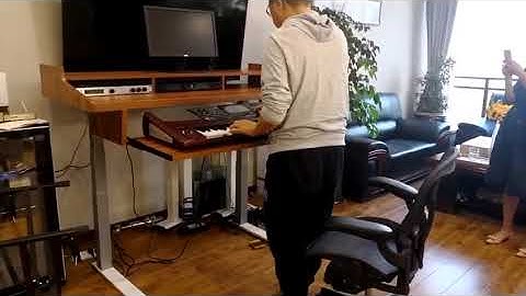 Sit-stand studio desk