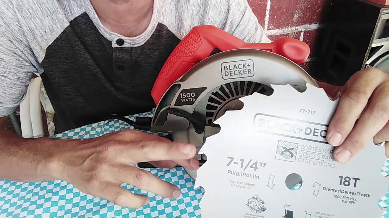 SIERRA CIRCULAR BLACK AND DECKER CS1024 COMO CAMBIARLE EL DISCO DE CORTE EN ESPAÑOL
