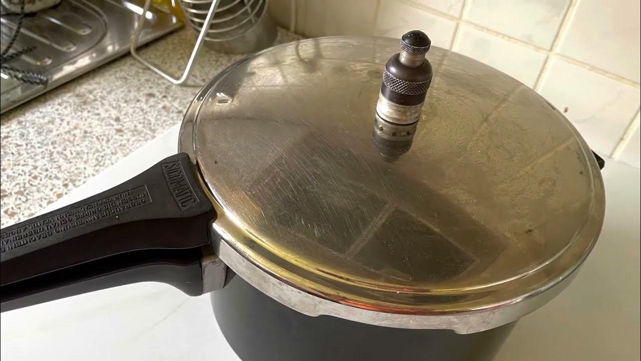 50 Jahre alter Schnellkochtopf Silit Sicomatic aus den 70er Jahren