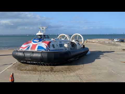 "Solent Flyer" Leaving Ryde | Griffon Hoverwork 12000TD Hovercraft
