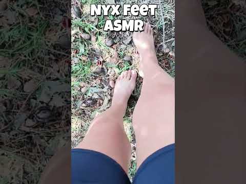 🟢Barefoot walk outside 🌿 #asmr #feet #foot #relax