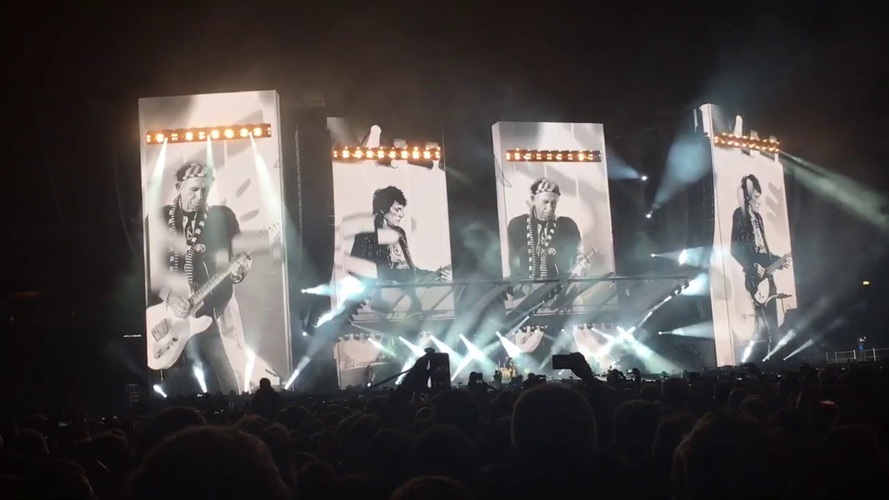 The Rolling Stones Paint It Black (Live in Zurich 20/9/17) YouTube