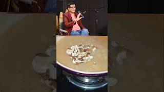 Master chef Sanjeev Kapoor favourite Suji ka Halwa #shorts #masterchef #sanjeevkapoor