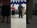 pai e mae cantando na igreja ❤️❤️