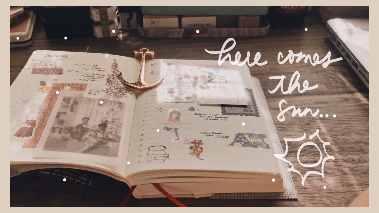 journal with me on my Midori