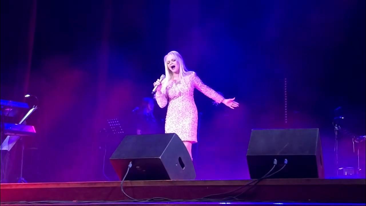 Лариса долина портфолио юбилейный концерт. Долина ищу тебя. Долина всегда быть. Лариса долина 2017. Долина ищу тебя.