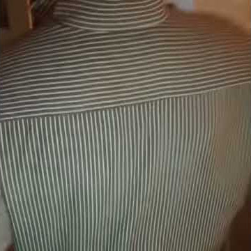 مسوي مقلب في ابوه يقوله الخدامه تبي تنحاش 😜😜😜😜😜😜😜