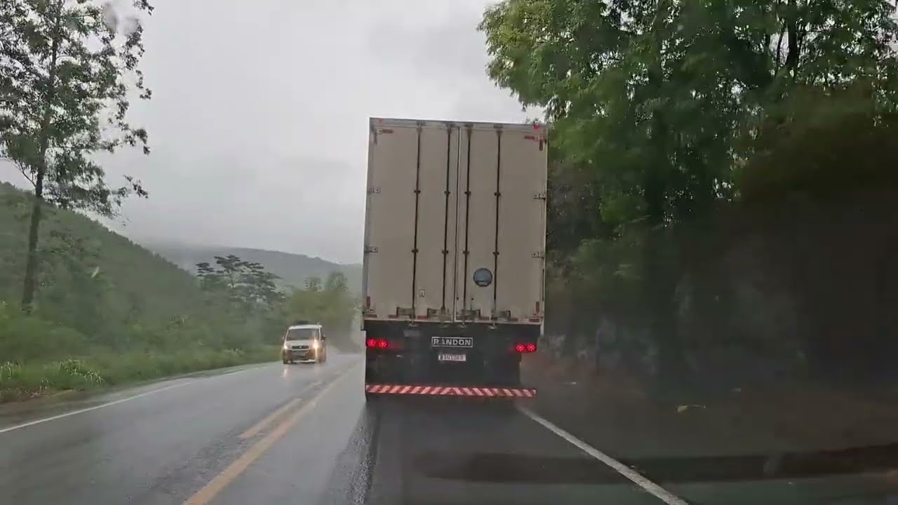 RODOVIA COM CHUVAS, CUIDADOS REDOBRADOS  //  #paponaestrada #chuvas #rodovias 