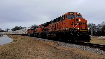 BNSF 8168 Leads CSX Train I187 Through Downtown Clinton SC On The Monroe Subdivision 