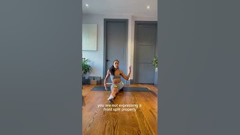 Squaring off the hips 101 #yoga #frontsplit #frontsplits #howtofrontsplit