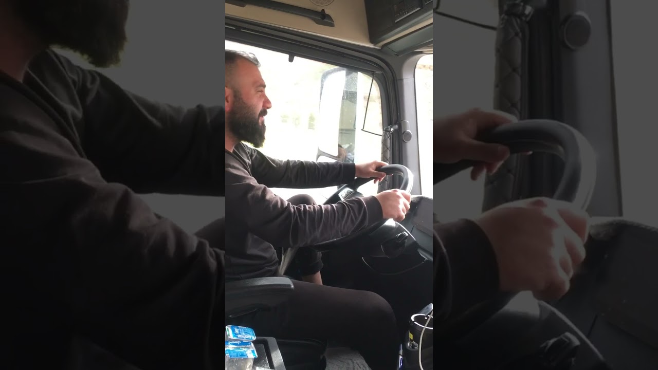 Yıllarım ağlar yüreğim ağlar - PikiliymFM