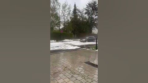 Kissing bei Augsburg: Verletzte und schwere Schäden durch Sturm und Hagel | Unwetter in Bayern