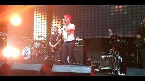 Rizky Febian - MENARI di Javajazz on the move - Perform Offair