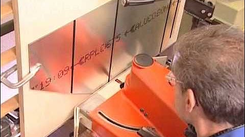 ALUCOBOND® Routing and folding technique