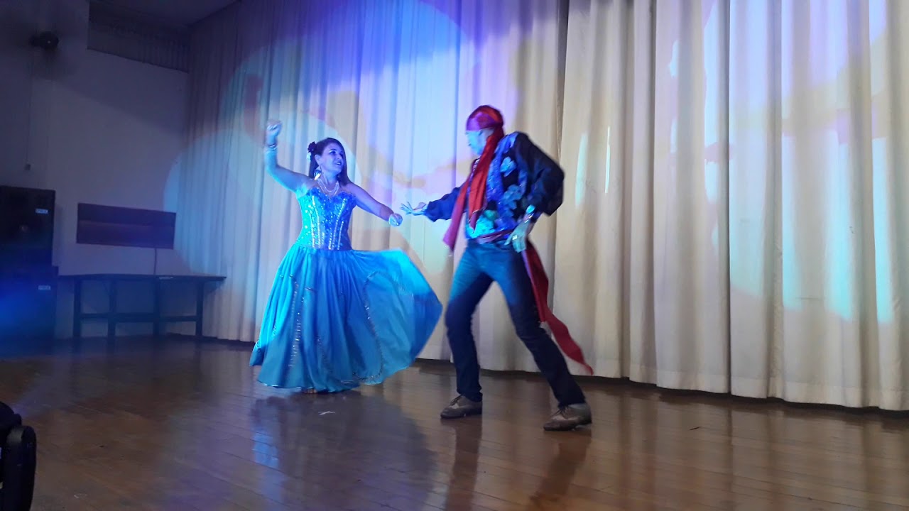 Dança Cigana Casal Ailton e Rosana