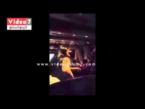 شاهد بالفيديو لحظة طرد الاعلامي باسم يوسف من على المسرح في الولايات المتحده لاهانته لمصر