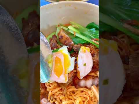 Video Mì Trộn Đùi Gà Siu To Thái Phiên Cơ Mà Hơi Lạ.. | Tít... - youtube