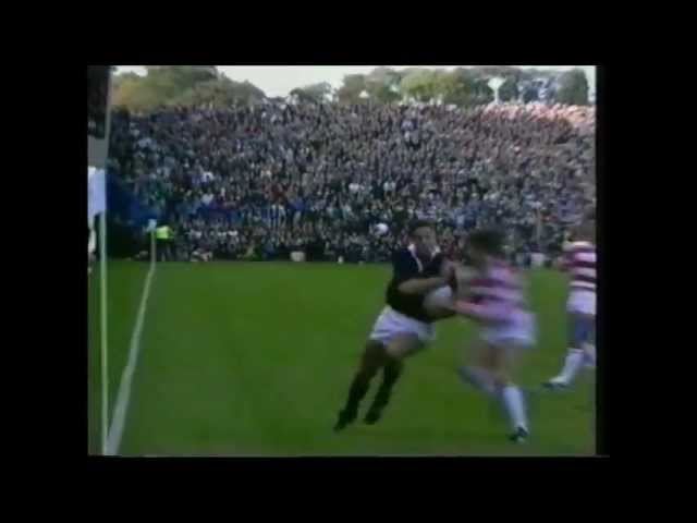 Eiji Kutsuki kamikaze tackle on Scott Hastings 1991 World Cup class=