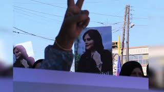 Öcalanın Teorize Ettiği Jineoloji Ile Ilişkili Jin Jiyan Azadî Sloganının Kökeni