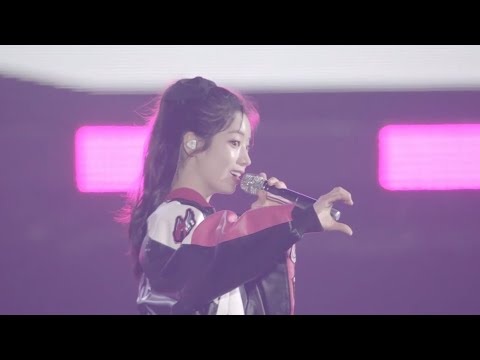 TWICE - CRAZY STUPID LOVE | TWICE 5TH WORLD TOUR ‘READY TO BE’ in Fukuoka, Japan