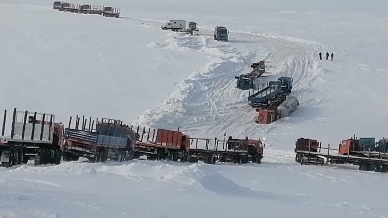 Зимник тазовский мессояха. Вездеход русак 8x8. Ямал дороги видео. Ямал дороги видео. Зимник новый порт паюта ямалец.