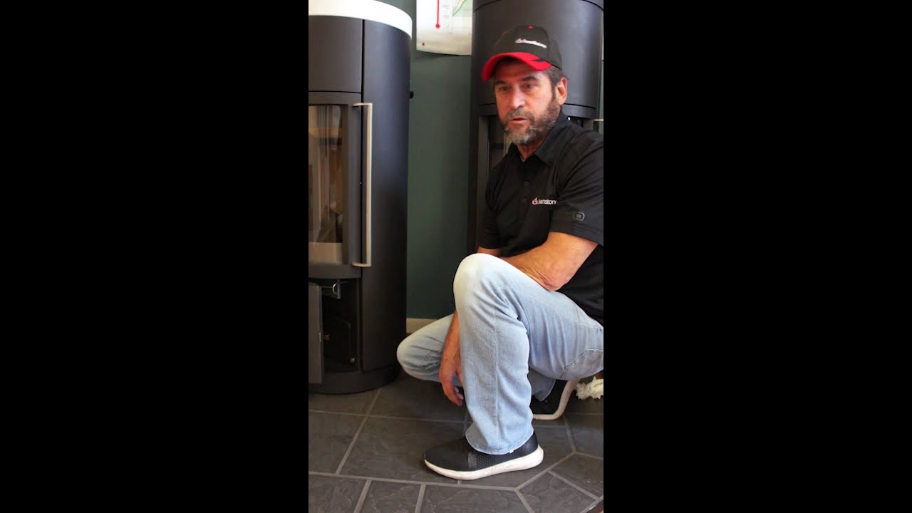 The HearthStone Bari Wood Stove Swivels 225 Degrees - YouTube