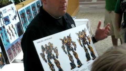 Hasbro Tour at BotCon 2007 Part 4