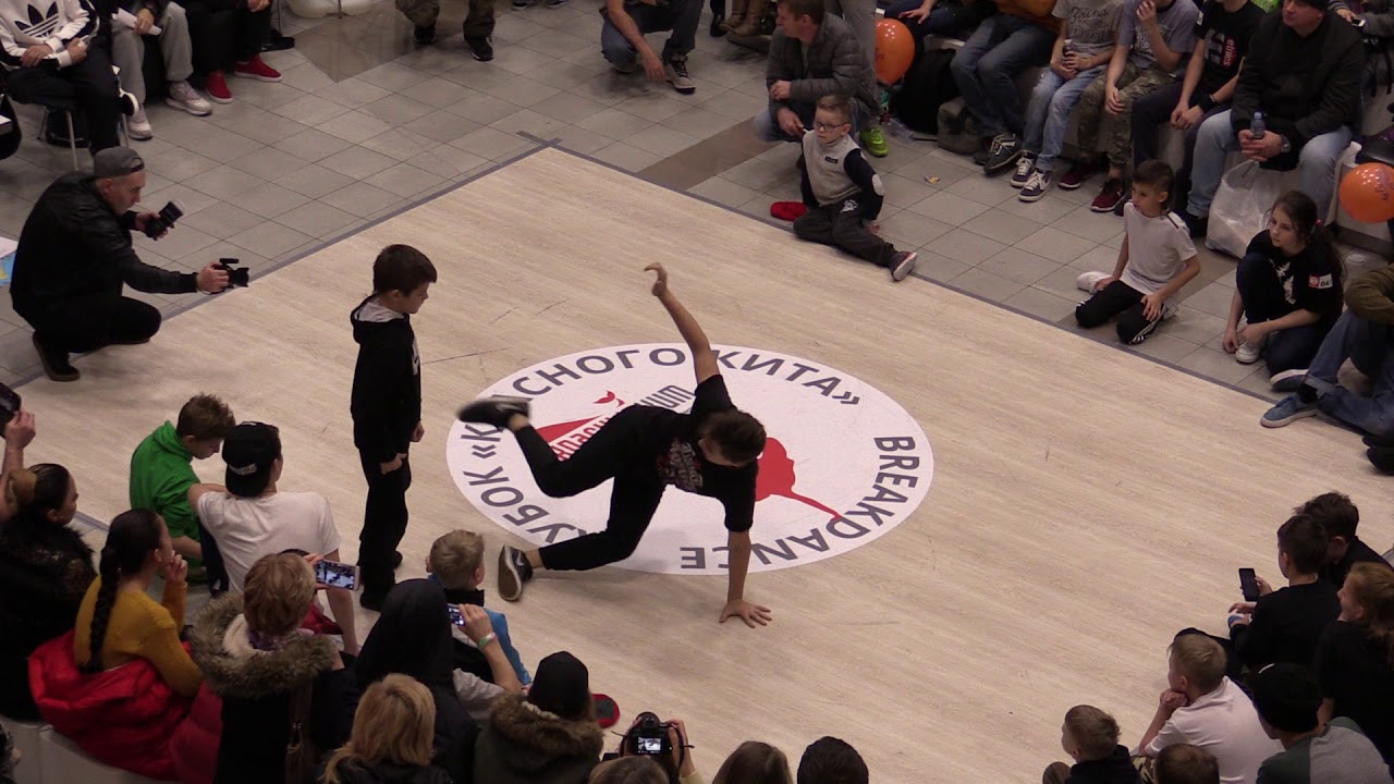 полуфинал дети до 13 лет - bboy Kesl vs Данил - Кубок Красного Кита 20171111