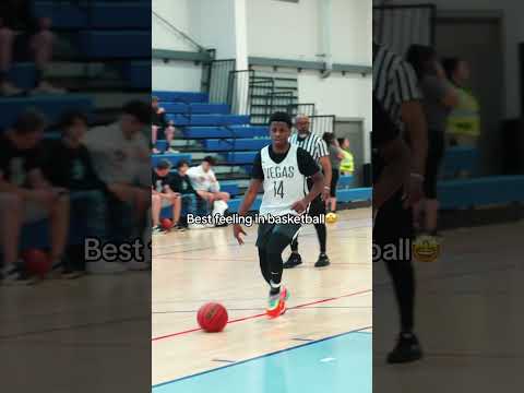 Scoop and score … 🤣 #basketball #fyp #steal